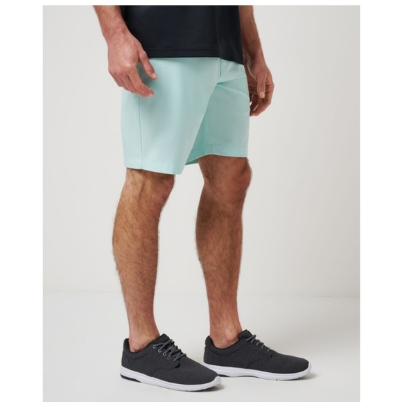 Travis Mathew 10" Mint Green Performance Shorts Mens Sz 38. - Picture 2 of 7